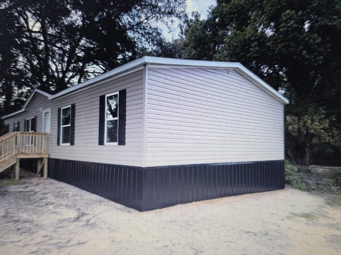 020-after-new-home-side-with-skirting