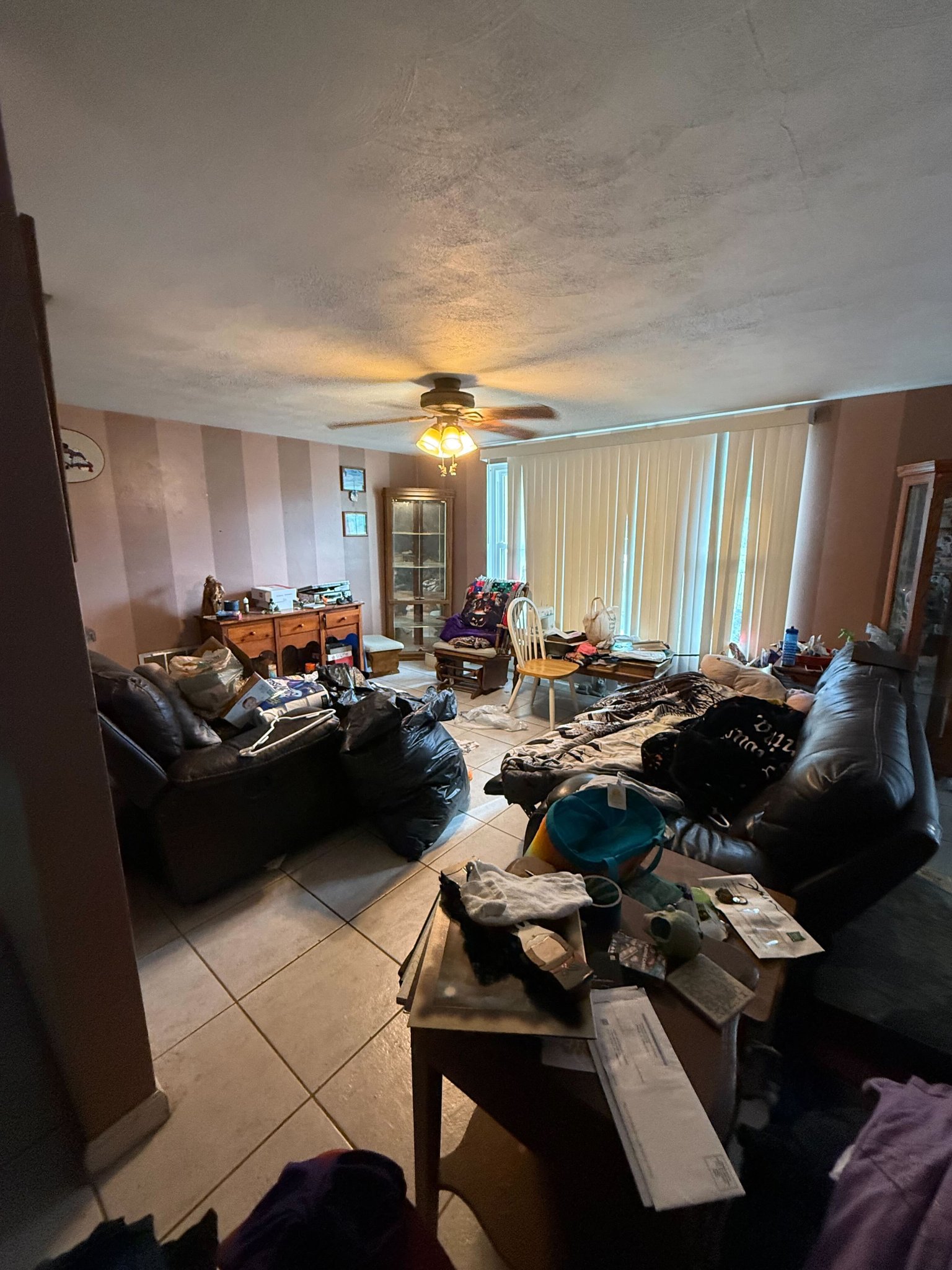 08-living-room